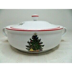 Cuthbertson American Christmas Tree Casserole/Serving Dish with Lid 8.5" Handles